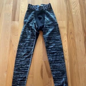 Nike Pro Hyperwarm Adult Black and Gray Patterned Leggings